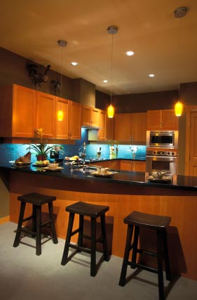 kitchen peninsula design